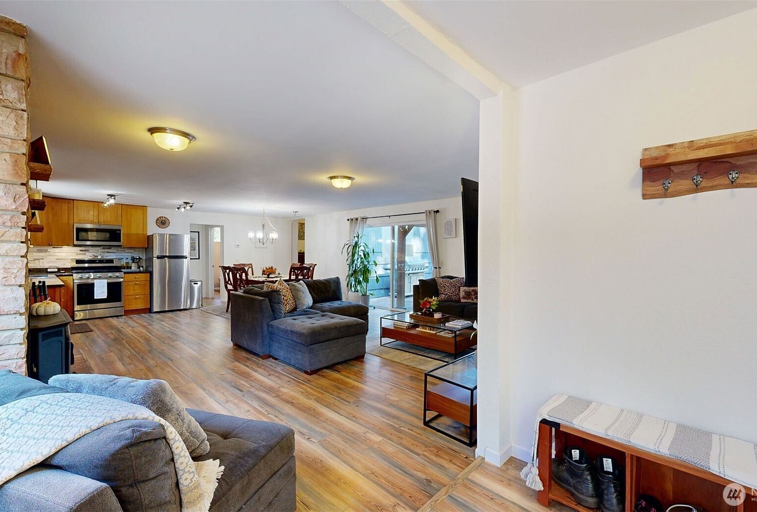 17268 SE Petrovitsky Rd Renton, WA 98058 - Thumbnail 3