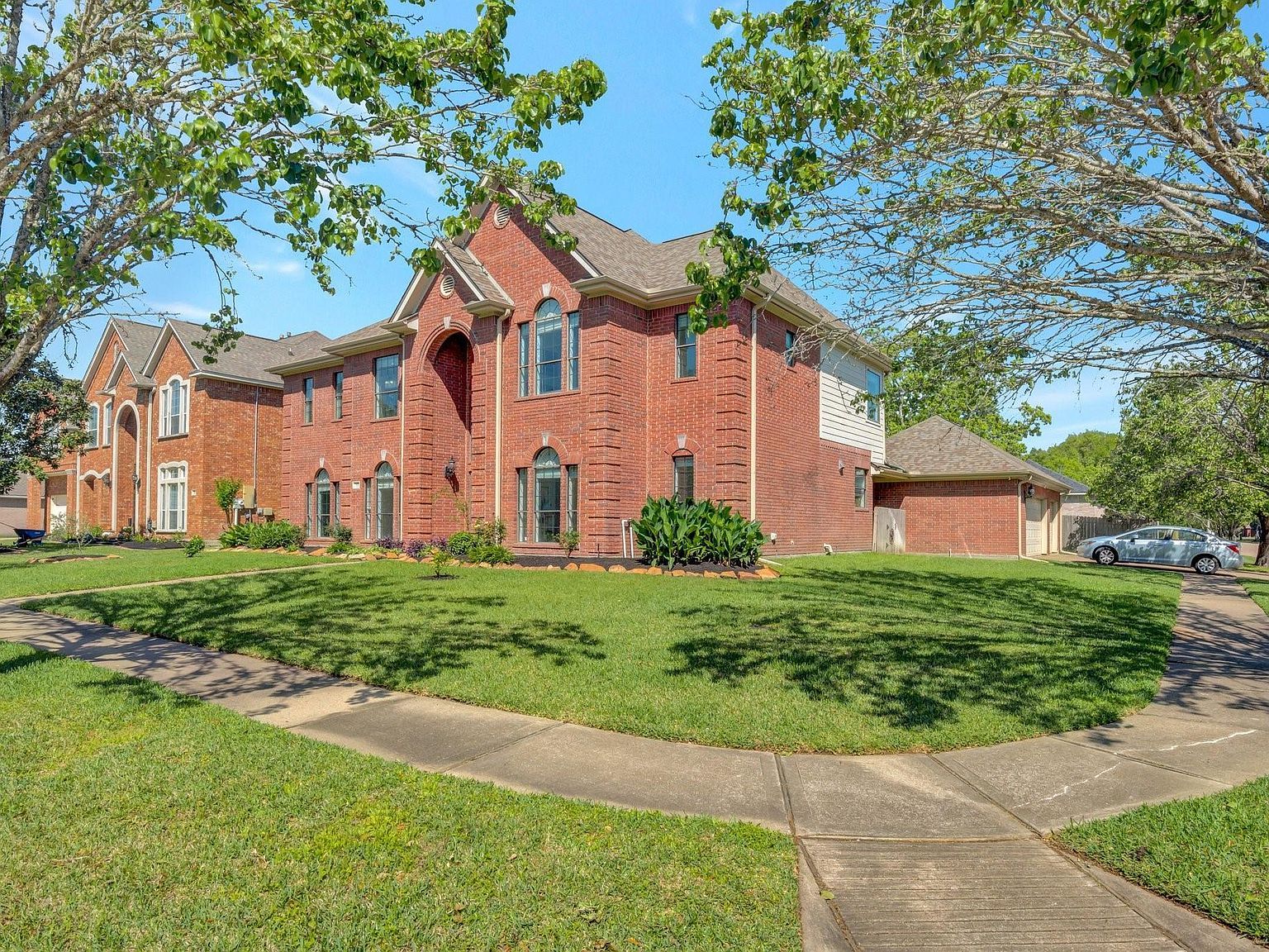 301 Winding Oak Ln S League City, TX 77573 - Thumbnail 3