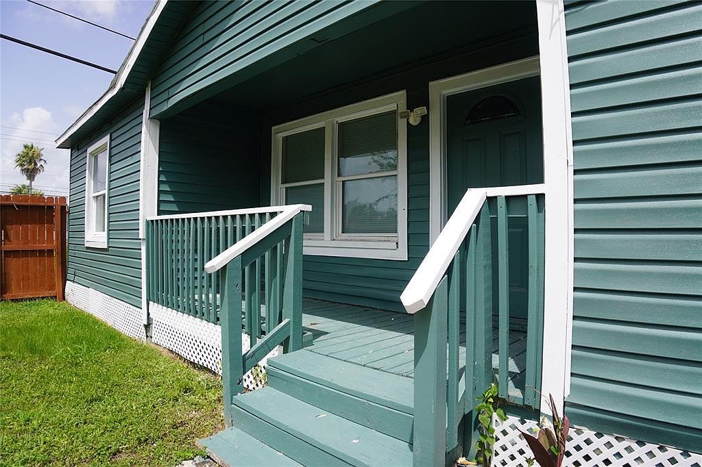 6803 6th St Hitchcock, TX 77563 - Thumbnail 3