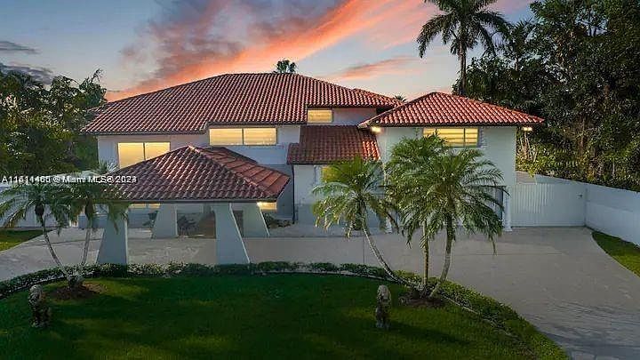 12040 SW 43rd St Miami, FL 33175 - Thumbnail 3