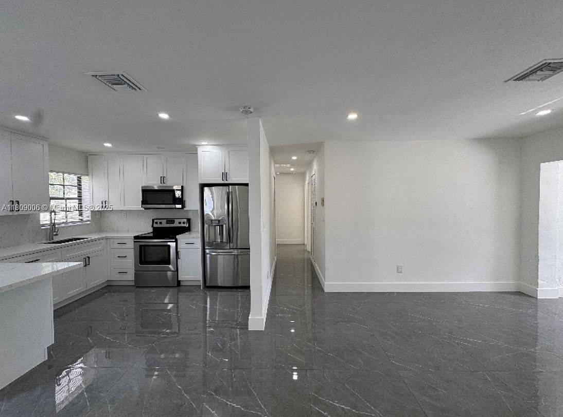 12455 SW 187th Ter Miami, FL 33177 - Thumbnail 3