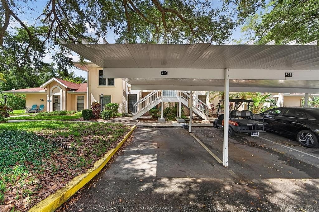 319 Knottwood Ct #2 Sun City Center, FL 33573 - Thumbnail 3