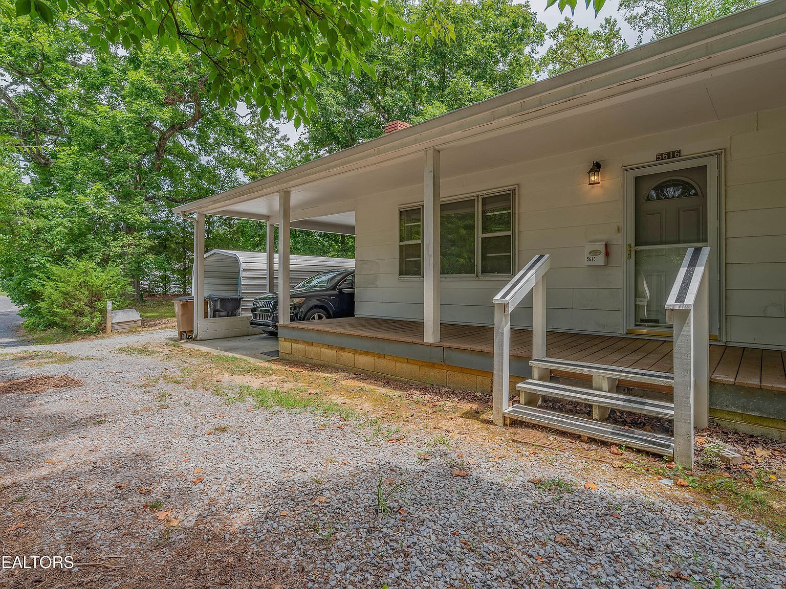 5616 N Broadway St Knoxville, TN 37918 - Thumbnail 3