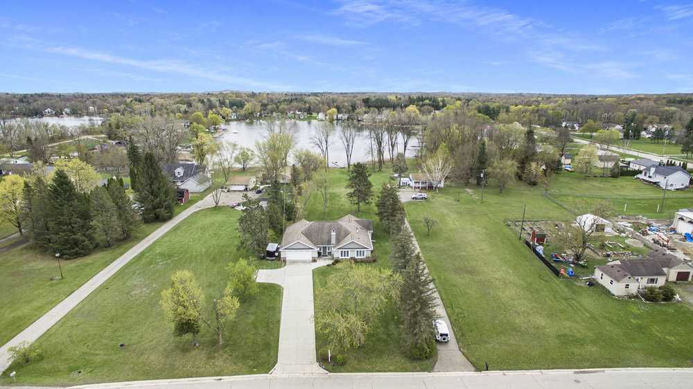 561 Joslyn Road, Lake Orion, MI, USA, Orion Township, 48362 - Thumbnail 3