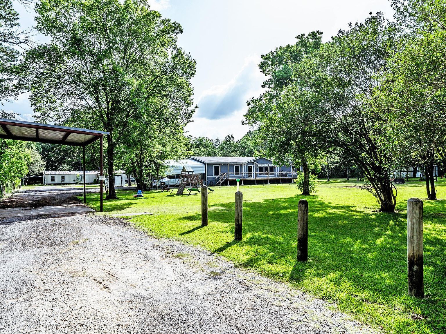 61 Kathryn Dr Huntsville, TX 77320 - Thumbnail 3