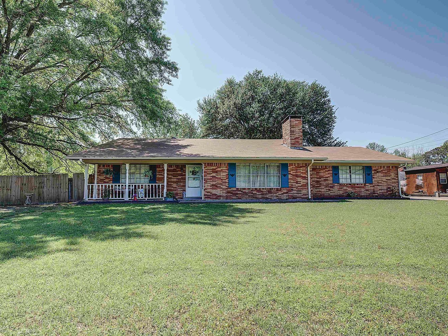 903 Whippoorwill St Atlanta, TX 75551 - Thumbnail 3