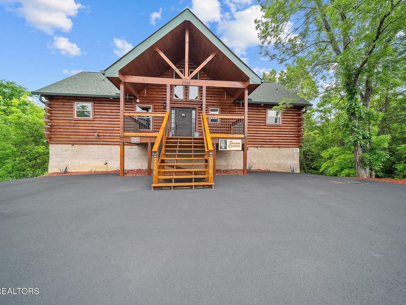 2058 Eagle Feather Dr Sevierville, TN 37876 - Thumbnail 3
