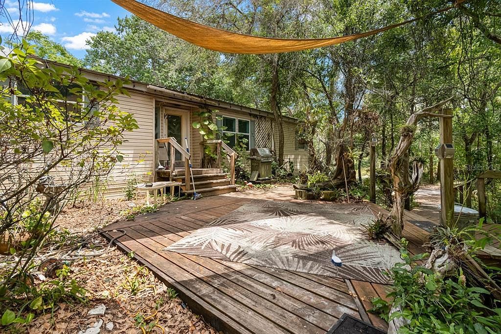 12730 Bullfrog Creek Rd Gibsonton, FL 33534 - Thumbnail 3