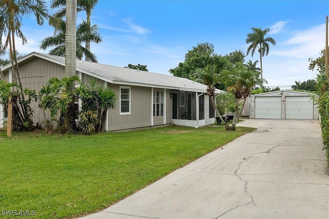 51-55 Lake St North Fort Myers, FL 33903 - Thumbnail 3