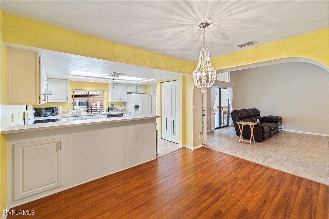5510 SW 4th Pl APT 607 Cape Coral, FL 33914 - Thumbnail 3