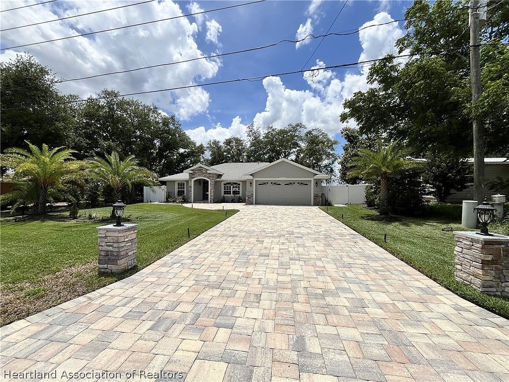 1823 N Olivia Dr Avon Park, FL 33825 - Thumbnail 3