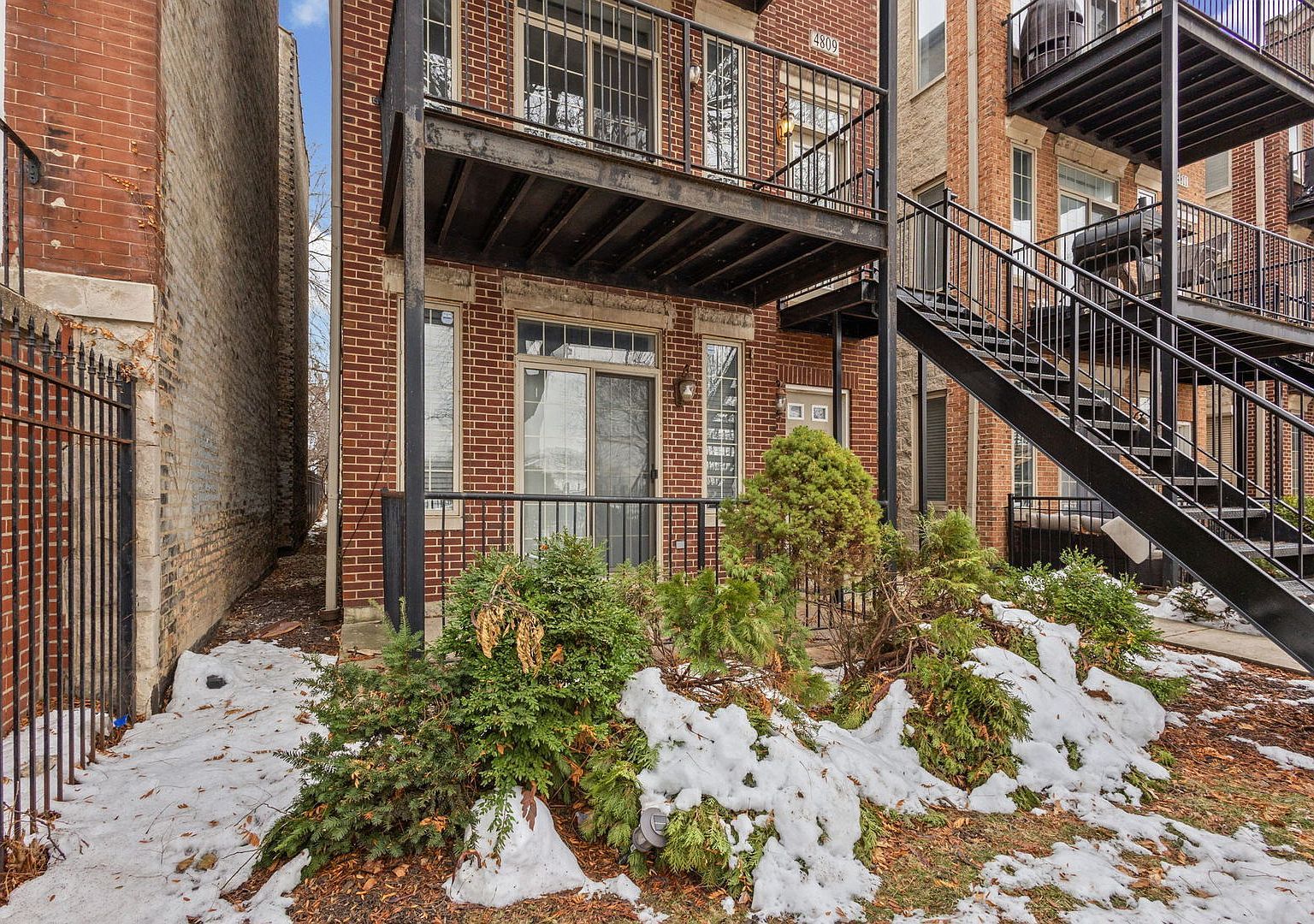 4809 S Wabash Ave #1 Chicago, IL 60615 - Thumbnail 3