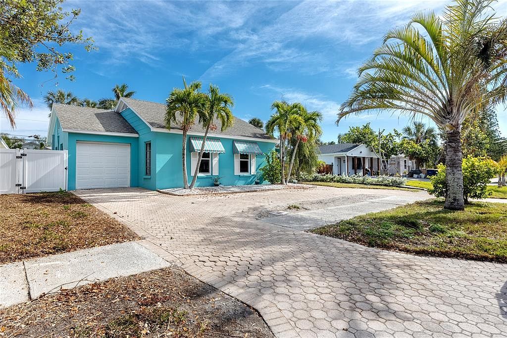 815 Lantana Ave Clearwater, FL 33767 - Thumbnail 3