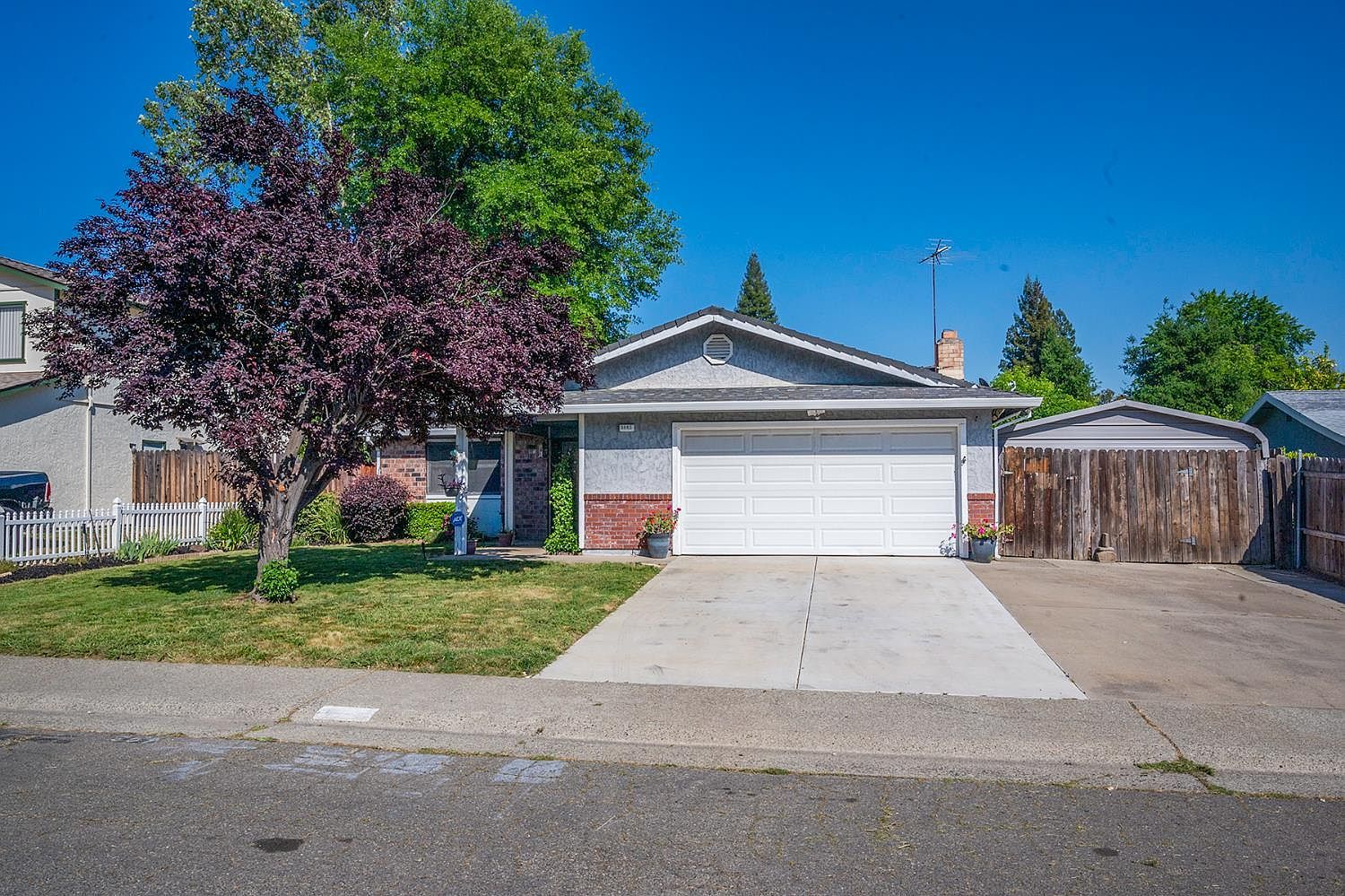 8445 Juglans Dr Orangevale, CA 95662 - Thumbnail 3