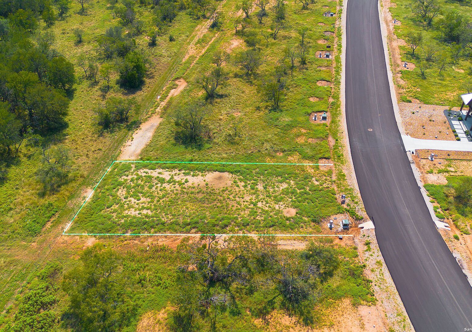 13 Ale Ct Fredericksburg, TX 78624 - Thumbnail 3