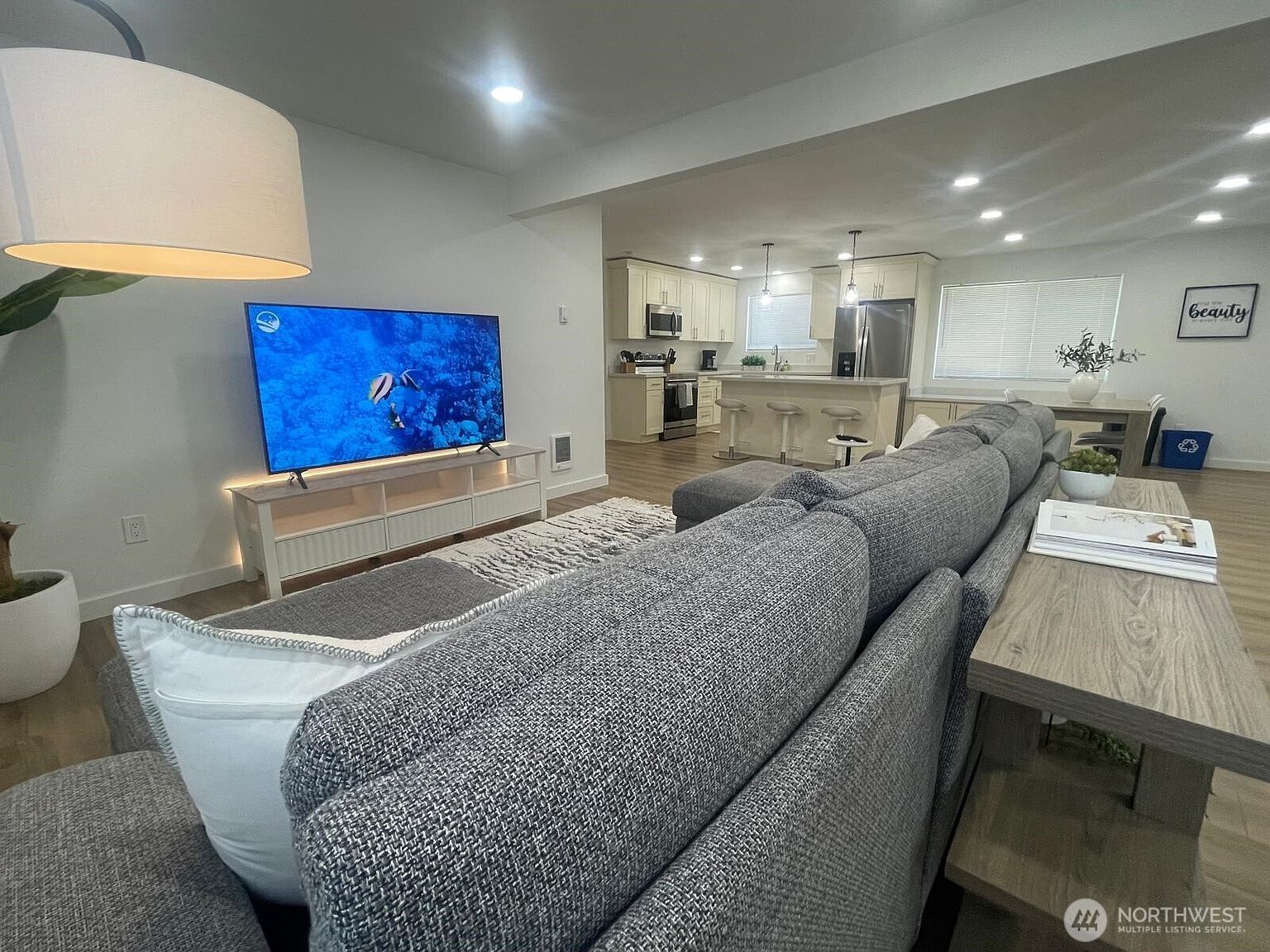 3730 SW 99th St Seattle, WA 98126 - Thumbnail 3