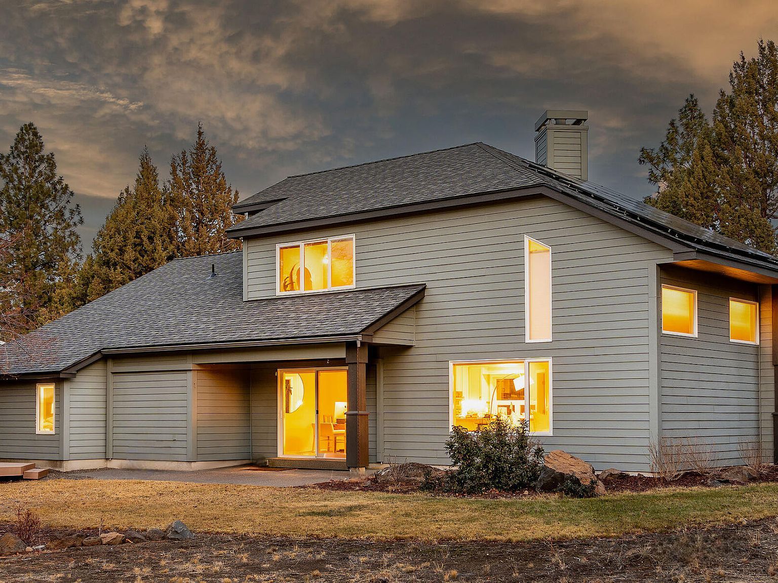 900 NW Chelsea Loop Bend, OR 97703 - Thumbnail 3