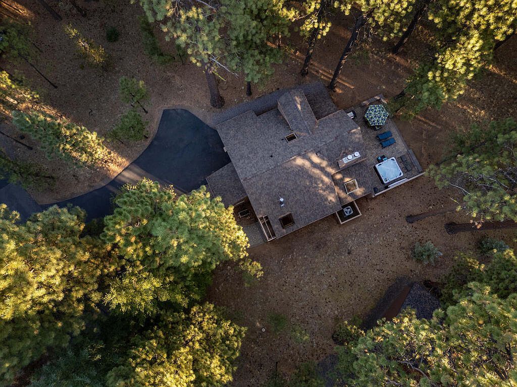 70701 Pasque Flower #94 Sisters, OR 97759 - Thumbnail 3