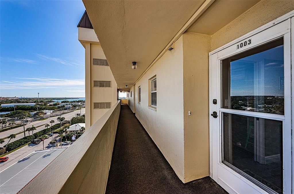 4575 Cove Cir APT 1003 Saint Petersburg, FL 33708 - Thumbnail 3