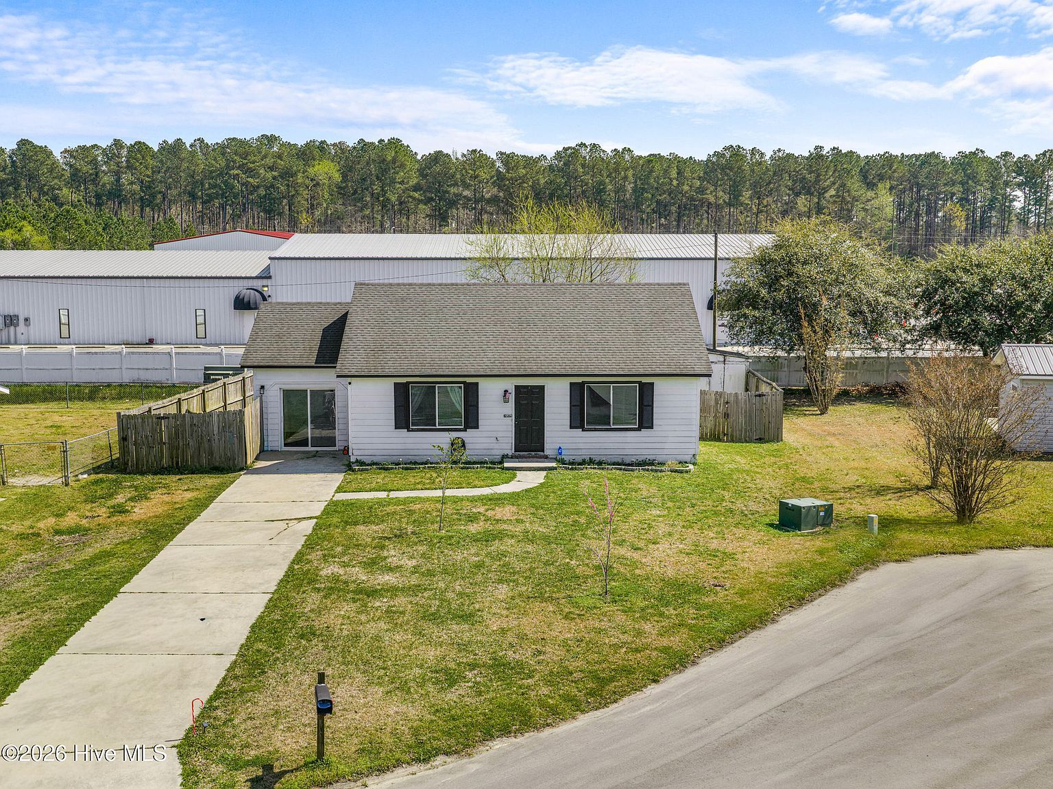 109 Milestone Ct Jacksonville, NC 28546 - Thumbnail 3
