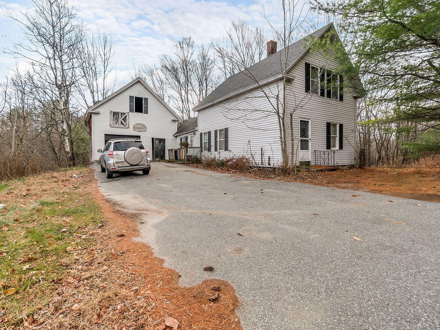 1139 Sabattus St Lewiston, ME 04240 - Thumbnail 3