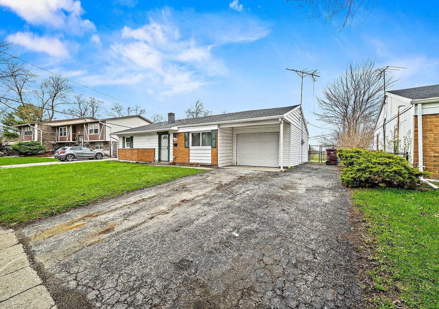 1801 215th Pl Chicago Heights, IL 60411 - Thumbnail 3