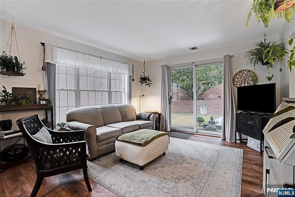 113 Stonyridge Dr Lincoln Park, NJ 07035 - Thumbnail 3