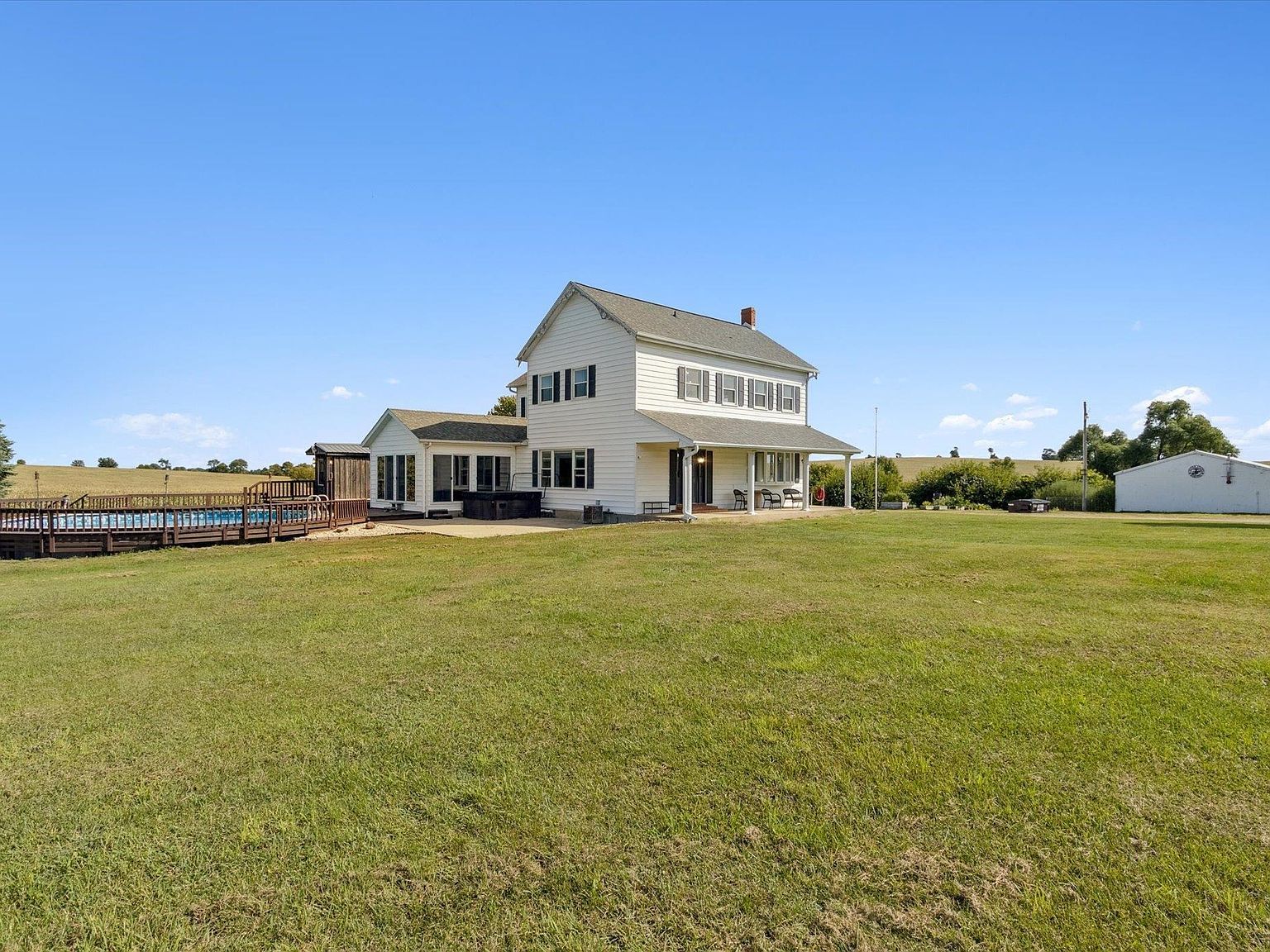 8548 E Edwardsville Rd German Valley, IL 61039 - Thumbnail 3