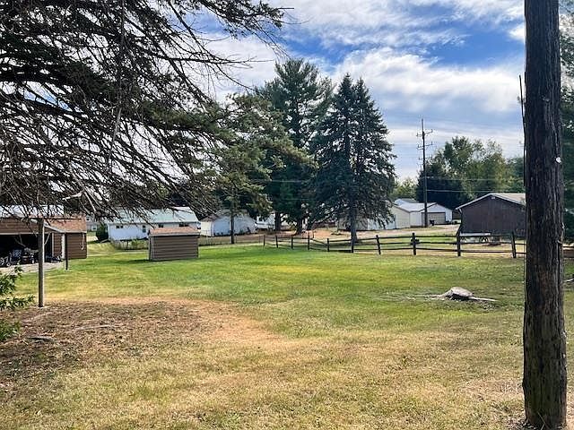 913 S 15th Ave Freeport, IL 61032 - Thumbnail 3