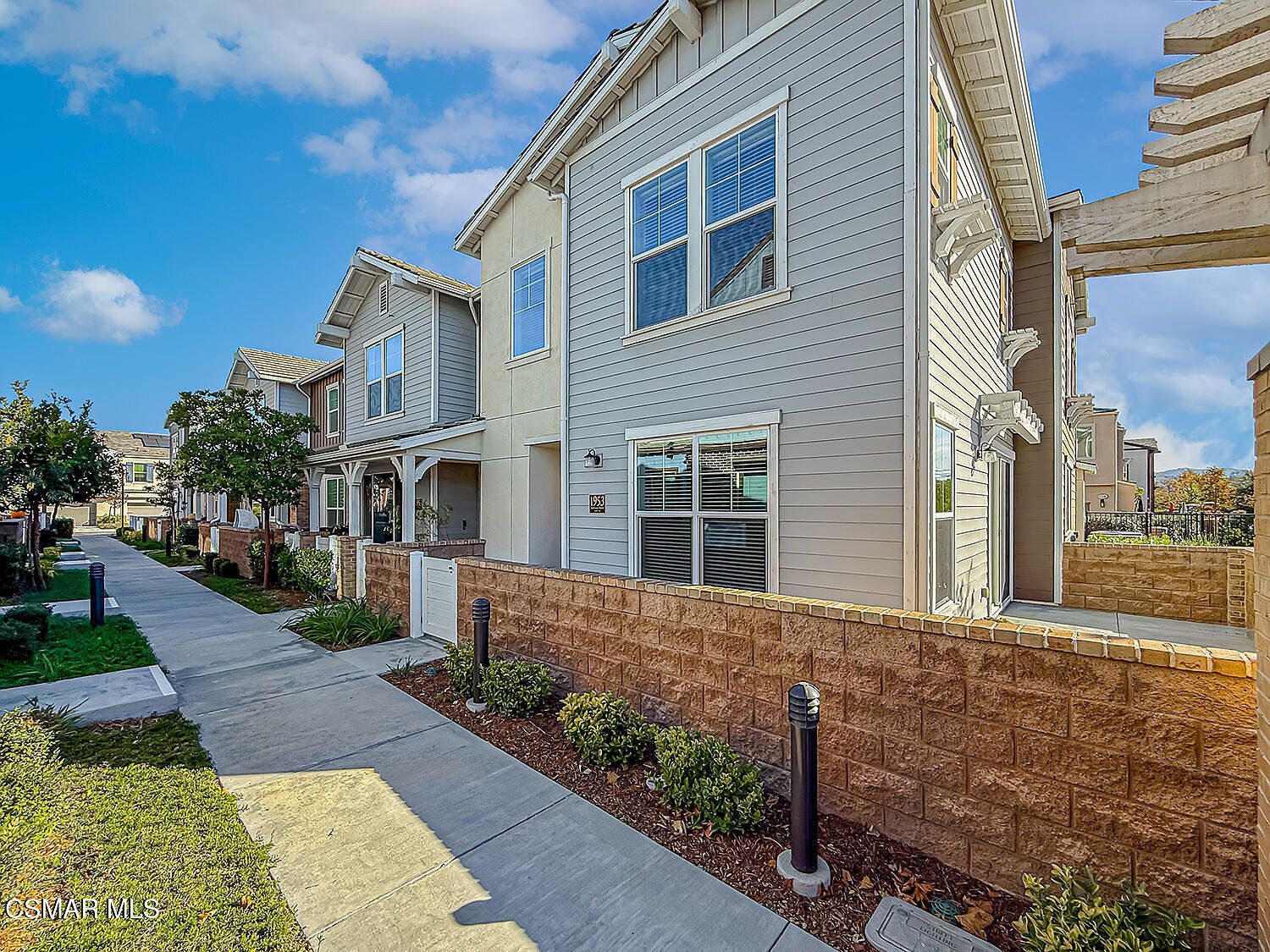 1953 Cottage Dr UNIT 6 Simi Valley, CA 93065 - Thumbnail 3