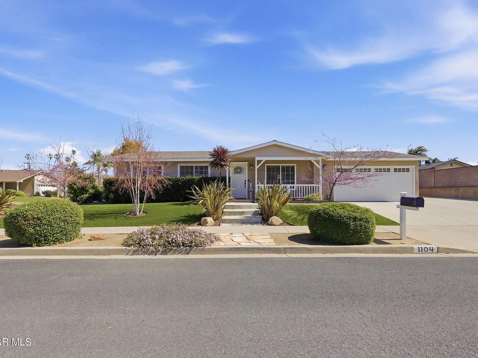 1104 Cavalier Ave Simi Valley, CA 93065 - Thumbnail 3