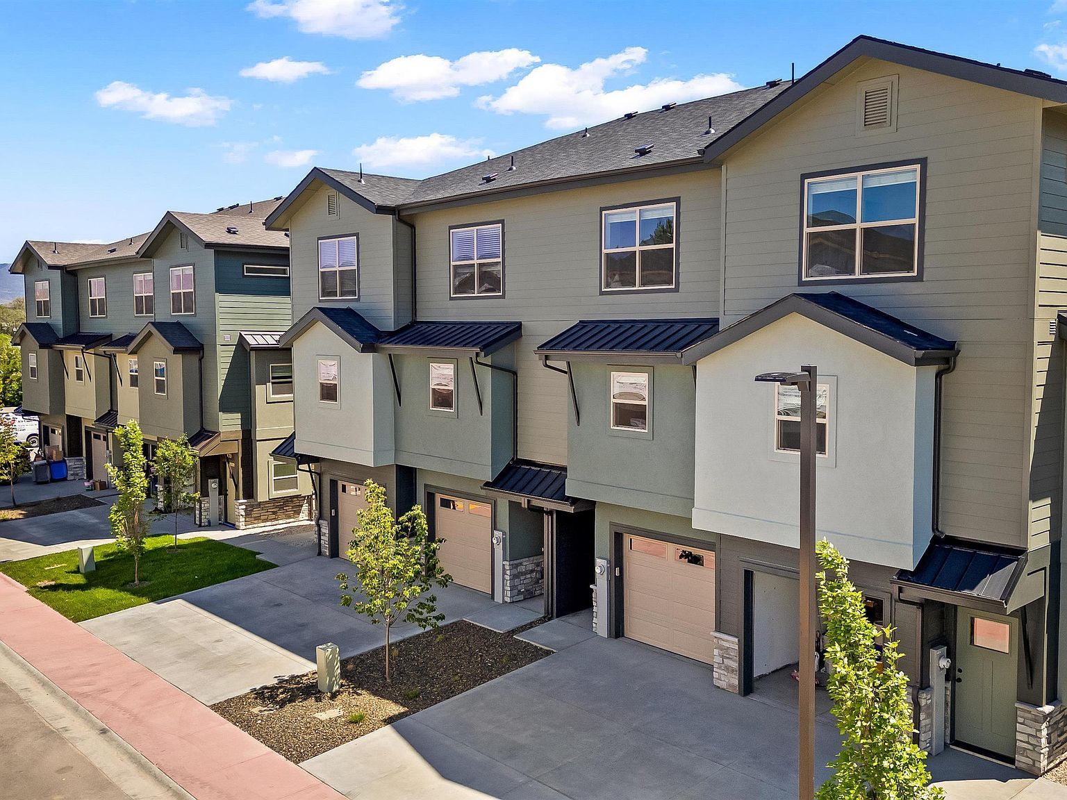 7439 W Swain Ln Garden City, ID 83714 - Thumbnail 3