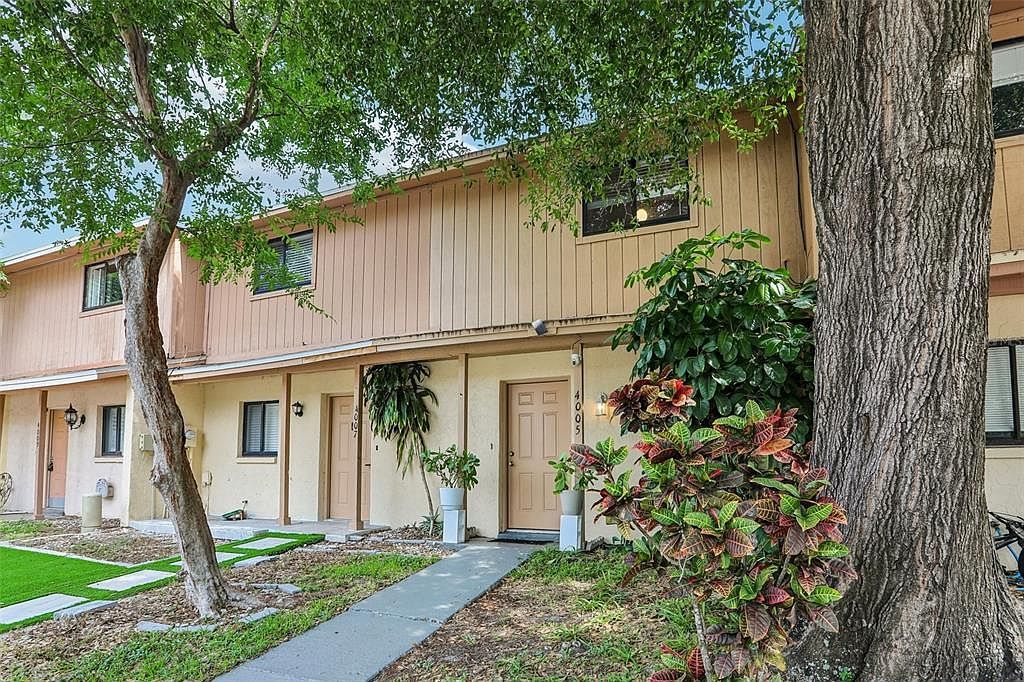 4005 Oak Limb Ct Tampa, FL 33614 - Thumbnail 3