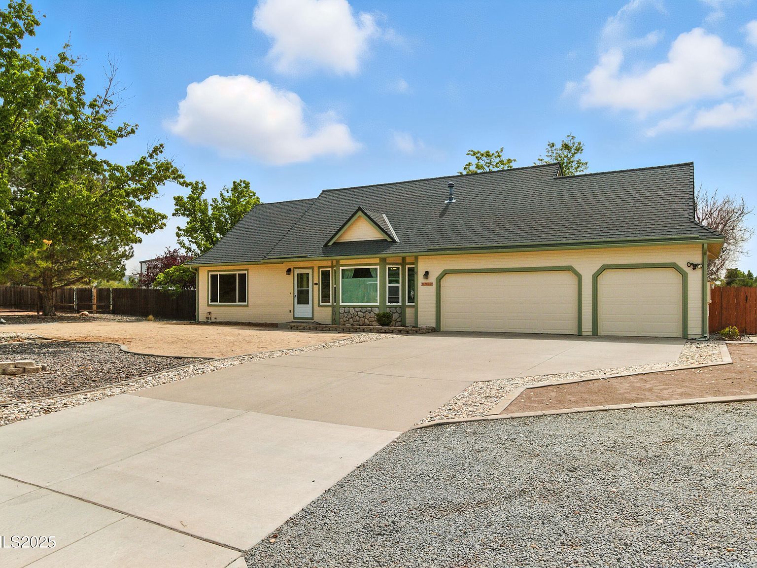 260 Virgil Dr Sparks, NV 89441 - Thumbnail 3