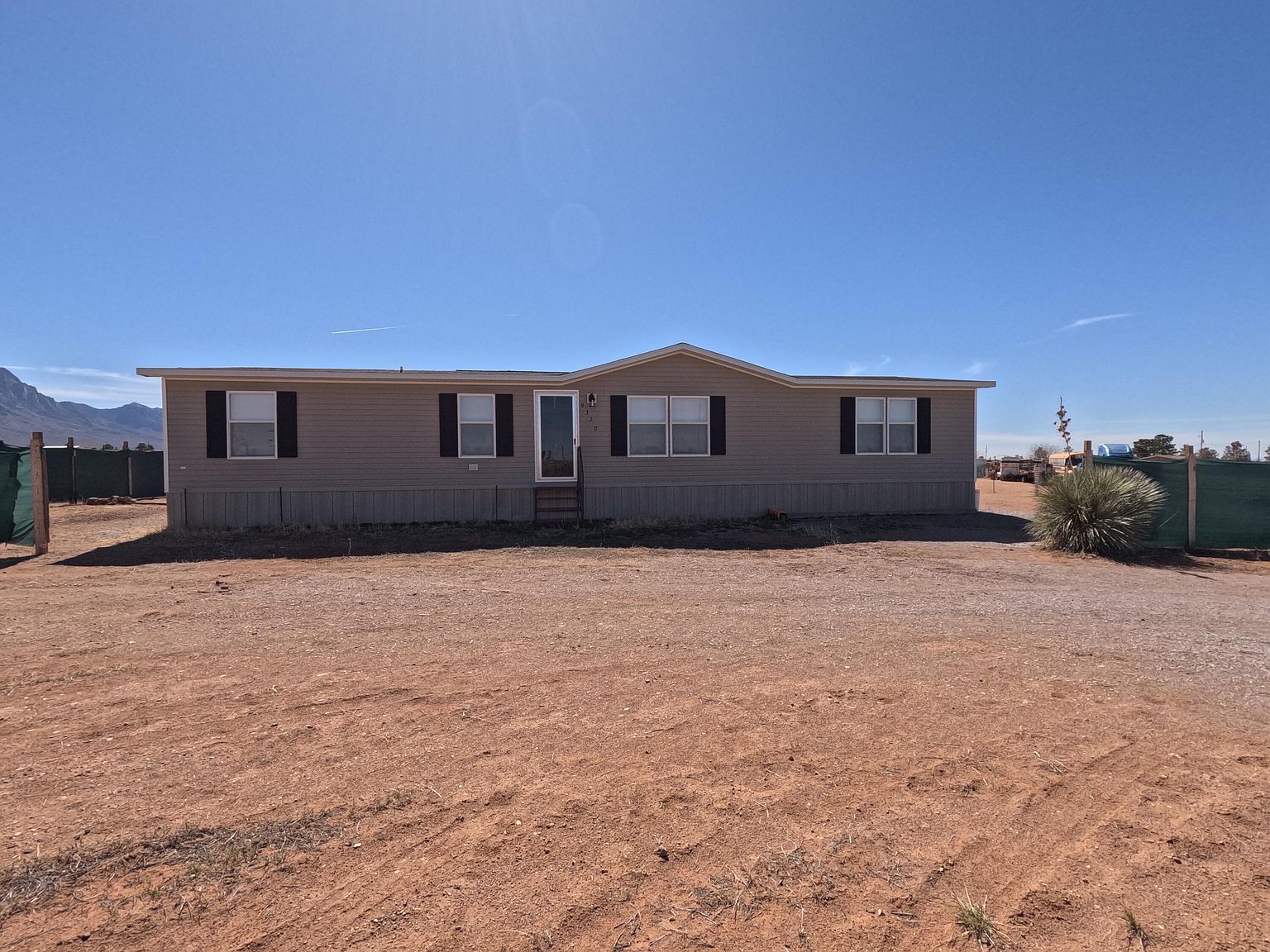 9320 Corona Rd Las Cruces, NM 88012 - Thumbnail 3