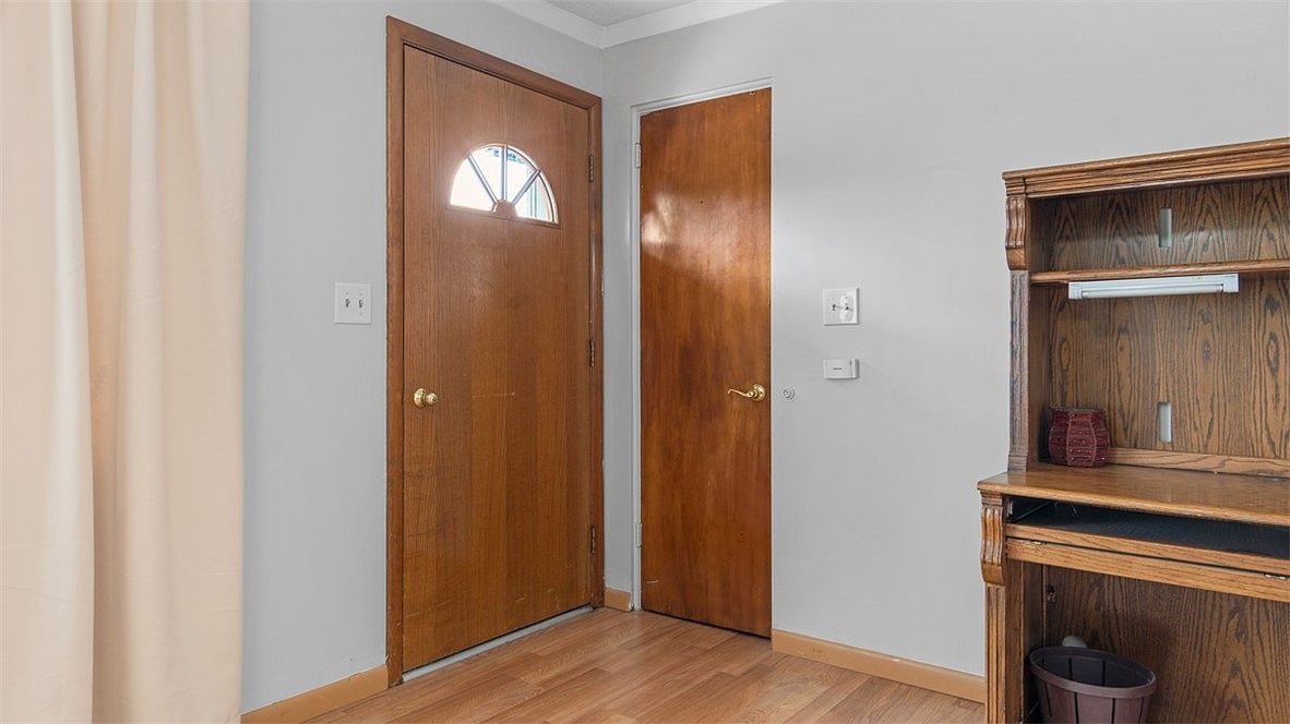 203 Burch Dr Coraopolis, PA 15108 - Thumbnail 3