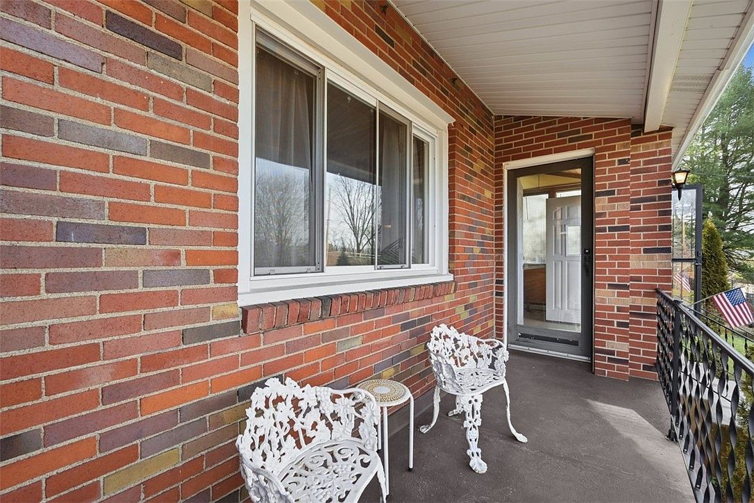 111 Dauntless Dr Pittsburgh, PA 15235 - Thumbnail 3