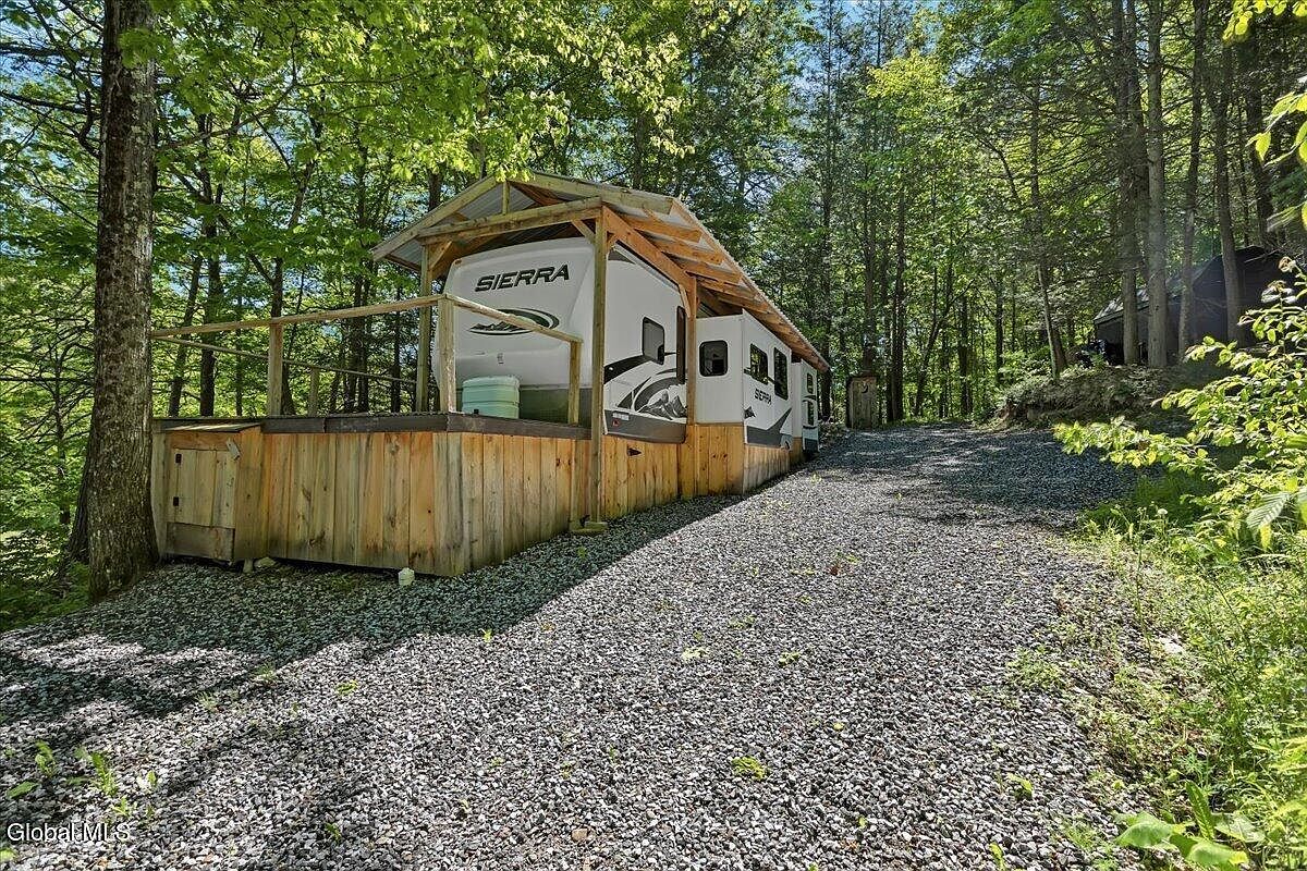 882 Stone Store Rd Middleburgh, NY 12122 - Thumbnail 3