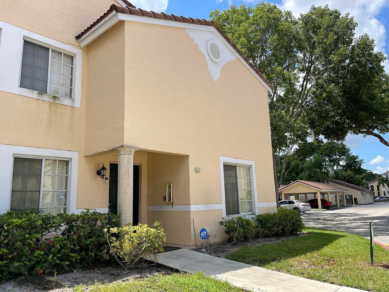 1739 Village Blvd APT 101 West Palm Beach, FL 33409 - Thumbnail 3