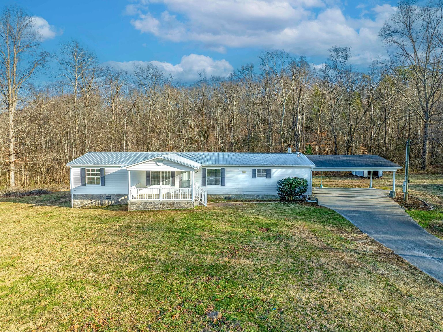 300 Carson Springs Rd Newport, TN 37821 - Thumbnail 3