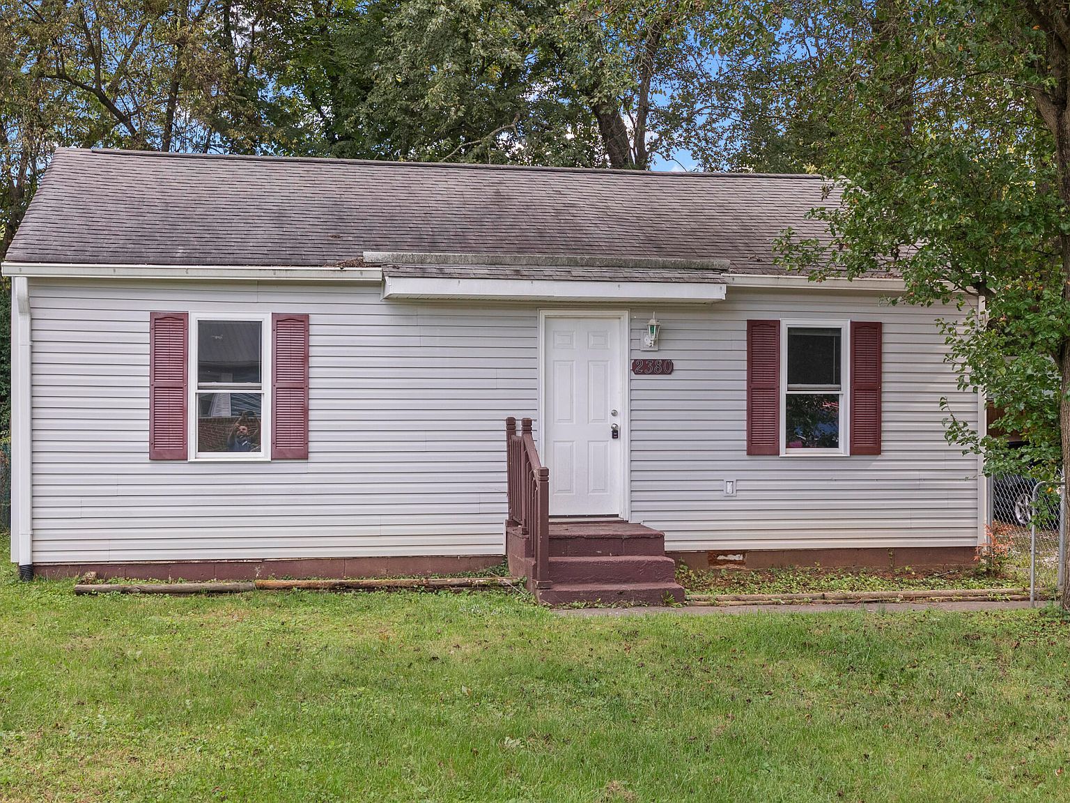 2380 Pennsylvania Ave Maryville, TN 37804 - Thumbnail 3