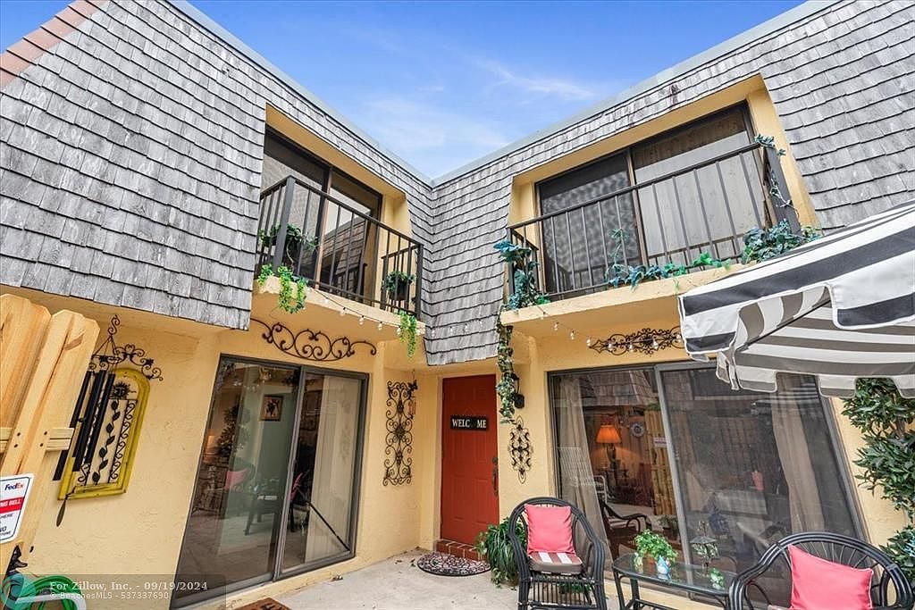 1170 6th Ave APT 9D Vero Beach, FL 32960 - Thumbnail 3