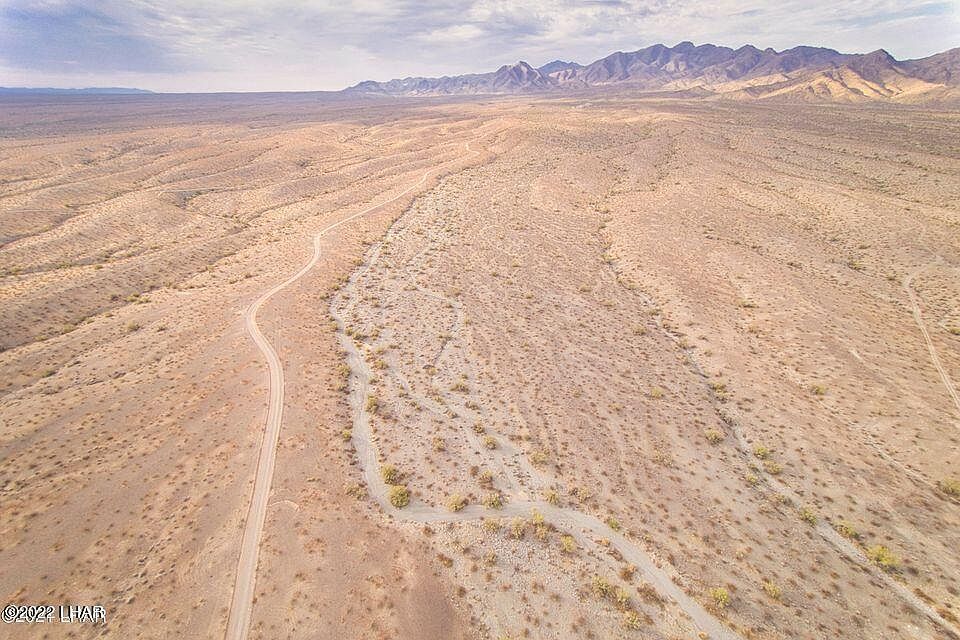 1 Havasu Heights Rd Lake Havasu City, AZ 86404 - Thumbnail 3