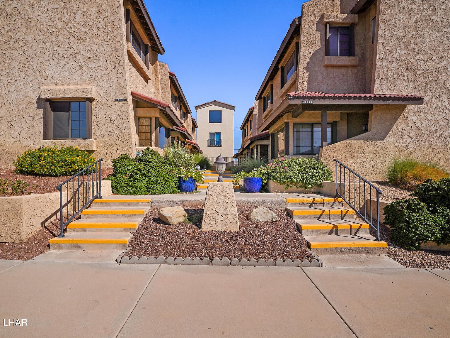 72 Mariposa Dr UNIT D Lake Havasu City, AZ 86403 - Thumbnail 3