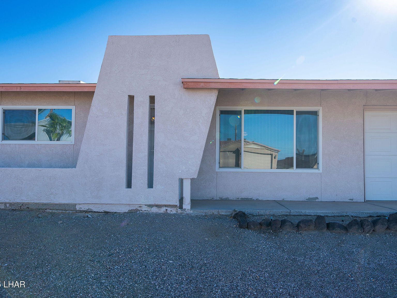 4070 Highlander Ave Lake Havasu City, AZ 86406 - Thumbnail 3