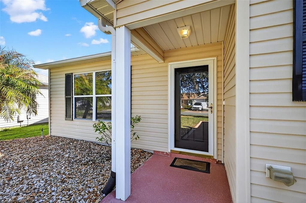 974 Livingston Loop The Villages, FL 32162 - Thumbnail 3