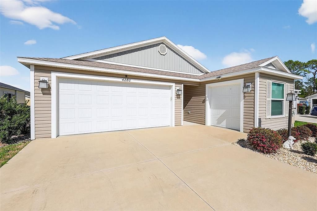 4280 Gale Ln The Villages, FL 32163 - Thumbnail 3