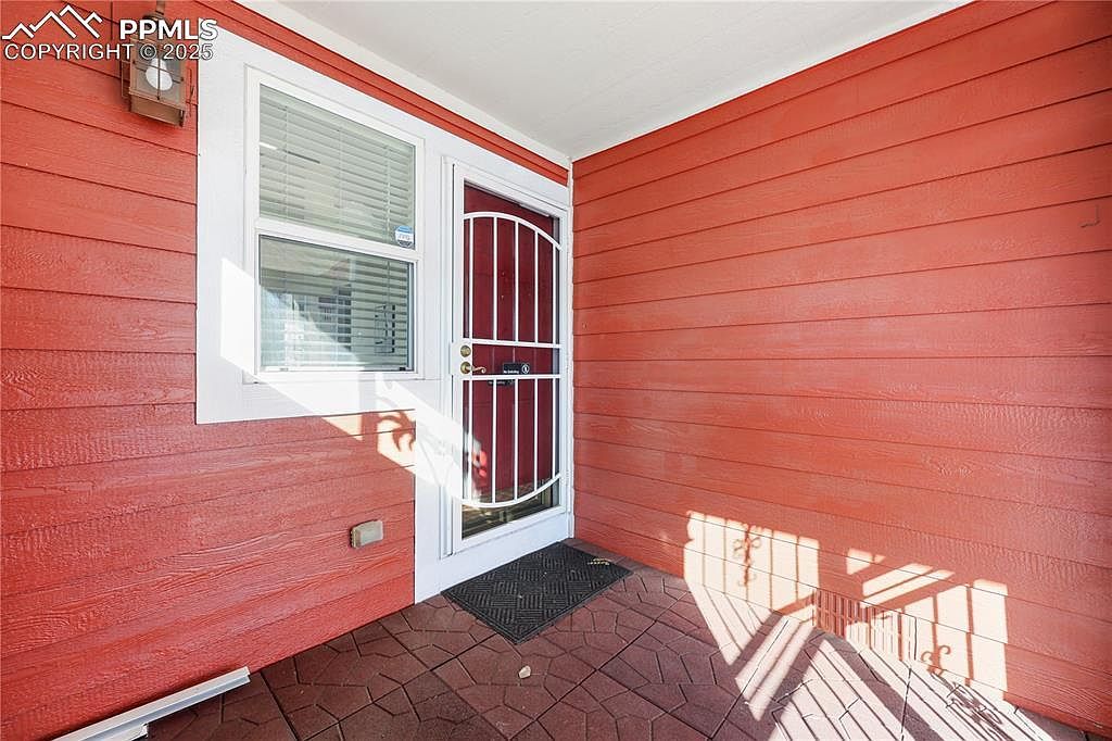 5208 Prairie Grass Ln Colorado Springs, CO 80922 - Thumbnail 3