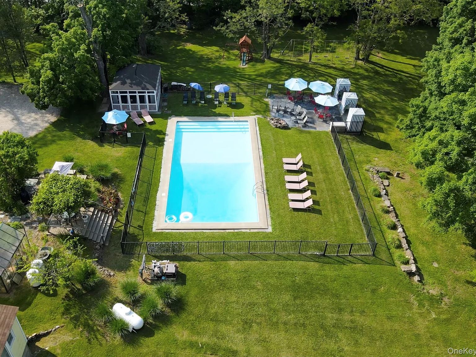 18 Stagecoach Ln Amenia, NY 12501 - Thumbnail 3