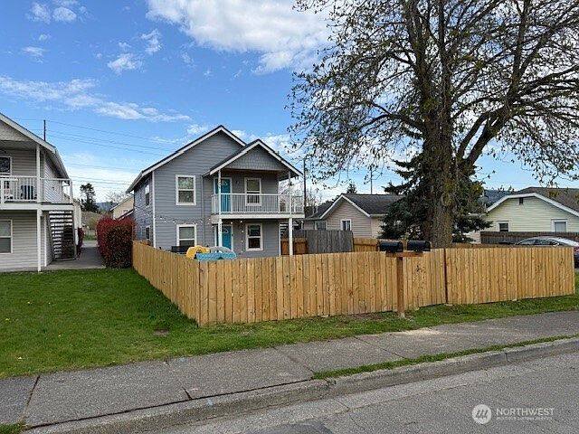 2424 Orleans St Bellingham, WA 98229 - Thumbnail 3